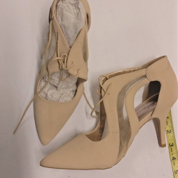 Size 10 Peach Color Point Toe Mesh Kitten Heels - Picture 1 of 1